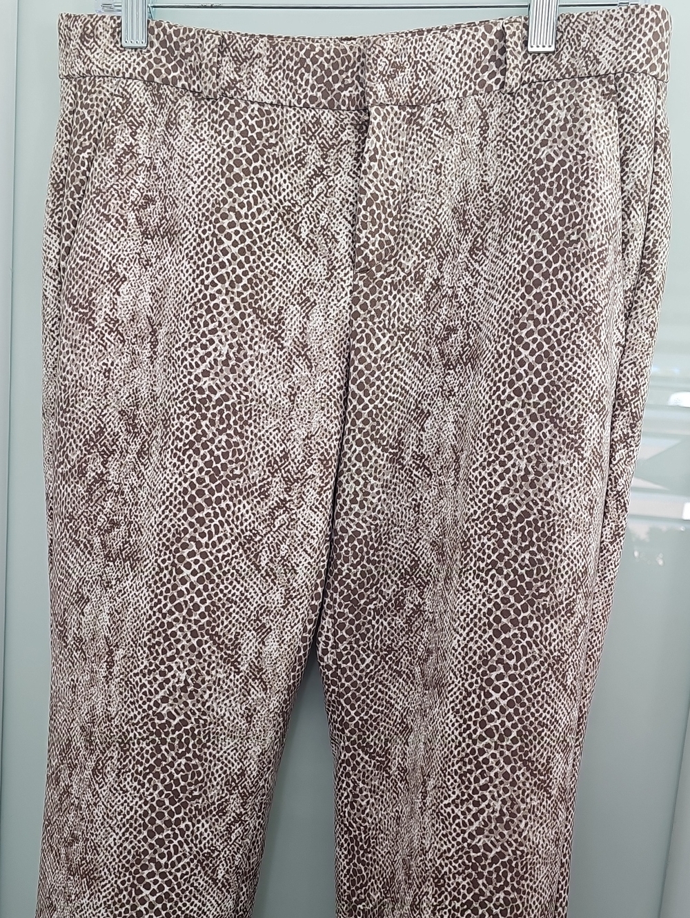 Banana Republic Leopard Print Trousers Womens Pants. Size 2 - Picture 11 of 15